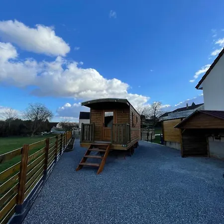 Chez Celia, Roulotte En Champagne Chalet