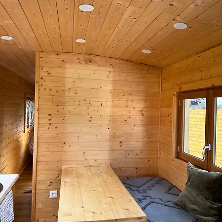 Chalet Chez Celia, Roulotte En Champagne *